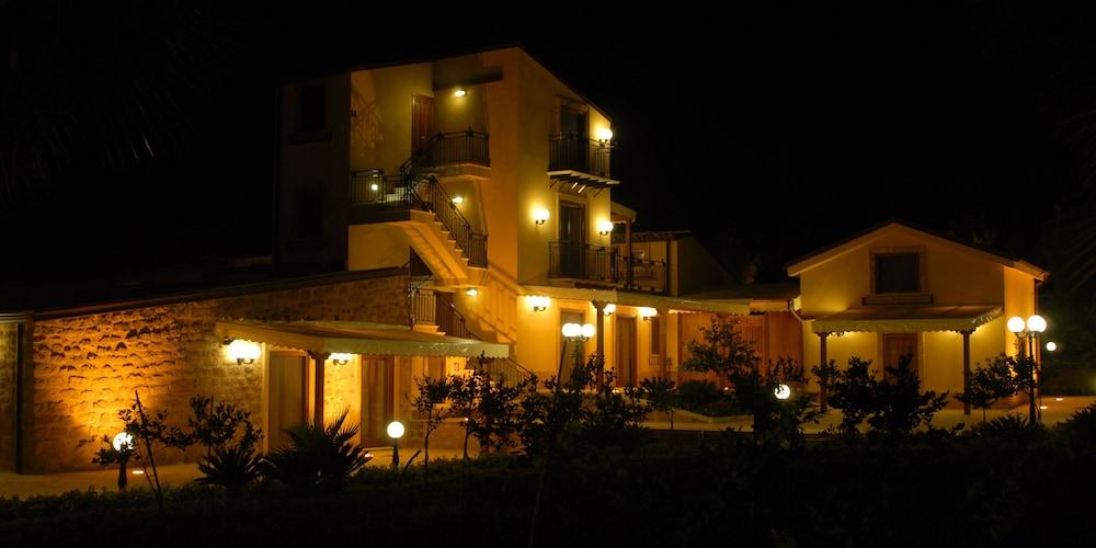 Demetra Resort Villaggio Peruzzo ภายนอก รูปภาพ